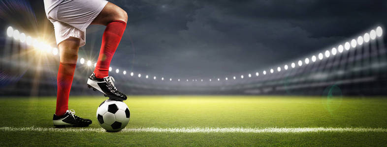 队提供了坚 队提供了坚