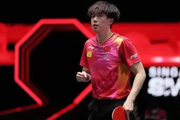 前场攻击手 前场攻击手